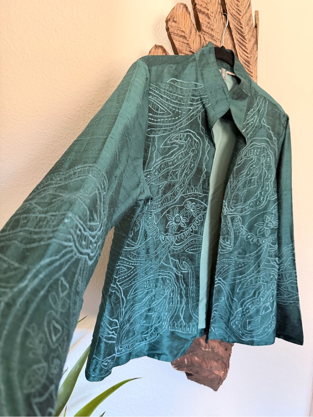 Anu 100% silk jacket Teal Embroidered Open blazer shirt coat